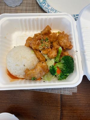 Orange chicken at MA-KIN in Agoura Hills