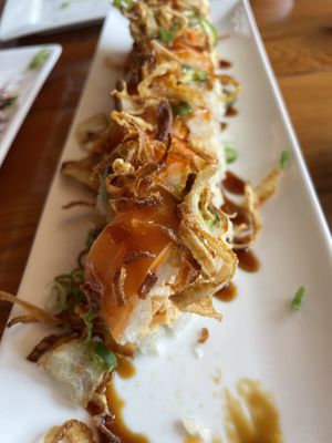 Sexy lady roll at MA-KIN in Agoura Hills