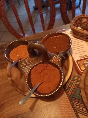 Zusätzliche Gewürze at African Queen Restaurant in Frankfurt