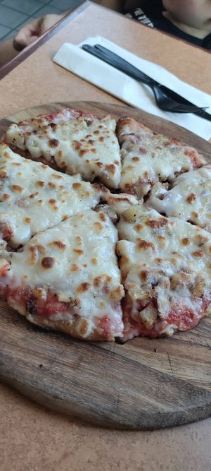 Potato and onion pizza at Fresca on Addison in Richmond