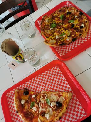 Pizza at Pizzi*s & Cream in Vienna