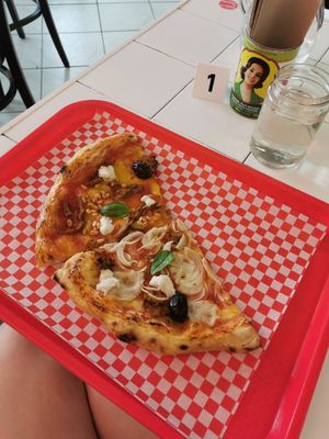 Pizza at Pizzi*s & Cream in Vienna