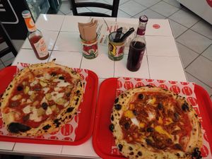  at Pizzi*s & Cream in Vienna