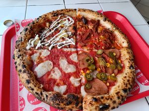 Slices 😁 at Pizzi*s & Cream in Vienna