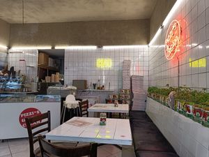  at Pizzi*s & Cream in Vienna