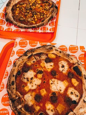 Beyond hawaii and salami pizzas  at Pizzi*s & Cream in Vienna