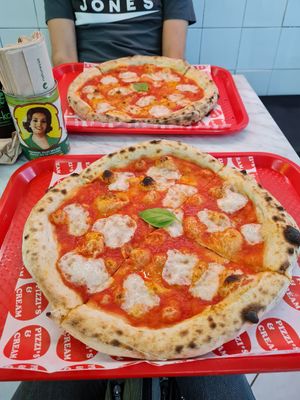  at Pizzi*s & Cream in Vienna