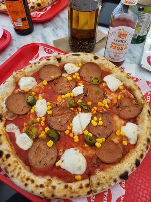 Holy Peperoni at Pizzi*s & Cream in Vienna