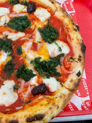 Popeyes at Pizzi*s & Cream in Vienna