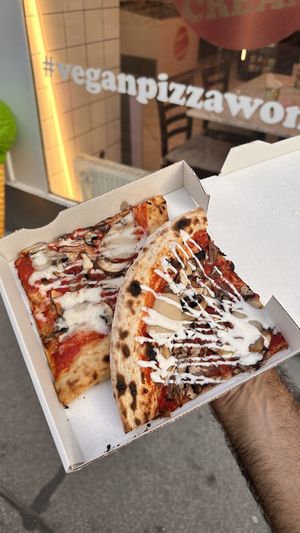   at Pizzi*s & Cream in Vienna