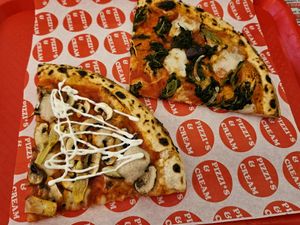  at Pizzi*s & Cream in Vienna