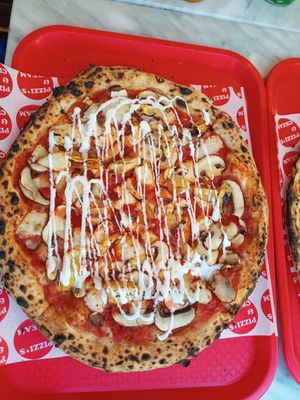 Magic Mushrooms at Pizzi*s & Cream in Vienna