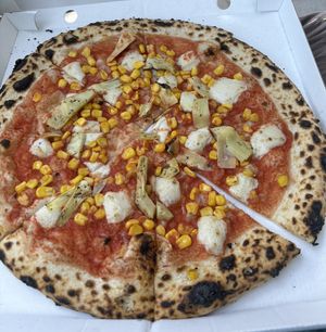 Margarita with corn and artichokes   at Pizzi*s & Cream in Vienna