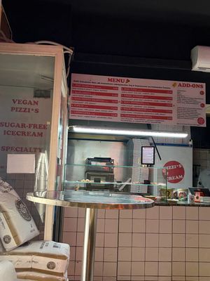   at Pizzi*s & Cream in Vienna