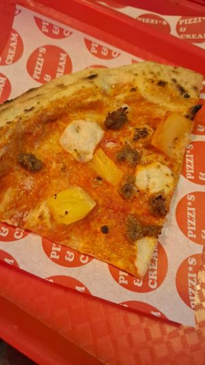  at Pizzi*s & Cream in Vienna