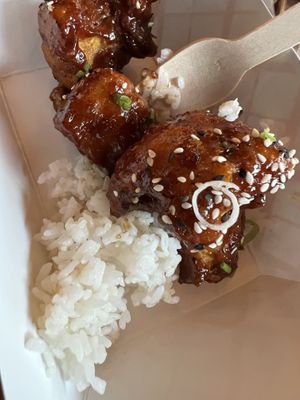 Gen tso cauli  at Troy Beer Garden in Troy