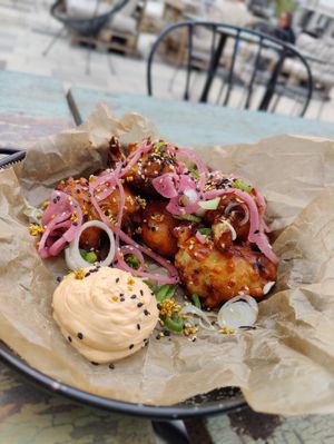 Lyckling vingar at Godhem Sour Café & Bar in Trollhattan