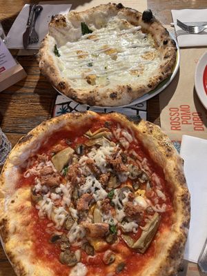   at Rossopomodoro in Rimini