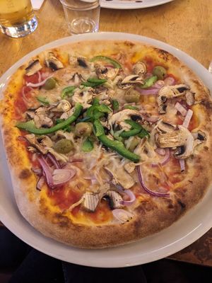 Vegetarian with vegan cheese 😋 at Bella Roma in Amsterdam