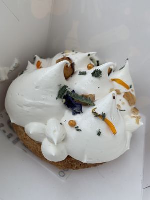 Lemon pie at Isla Vegana in Ushuaia