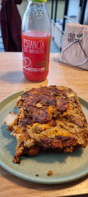 The vegetable quiche made with chickpea flour and loads of vegies. Delicious 😋 at Isla Vegana in Ushuaia