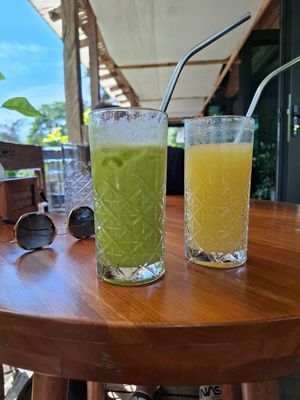 Fresh juices at Spa Cafe in Koh Chang