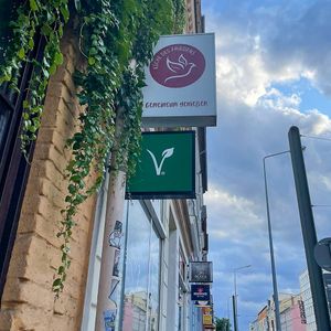 purely vegan restaurant at Küche des Friedens in Rostock