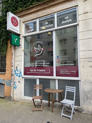 We offer 4 outside seats during summer time at Küche des Friedens in Rostock