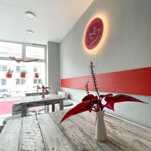 Enjoy your time with us. We are a small fast food restaurant with 14 inside seats. at Küche des Friedens in Rostock