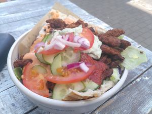 Vöner at Küche des Friedens in Rostock