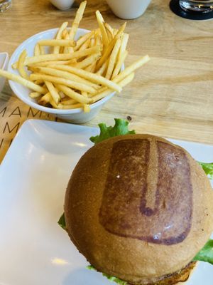 With fries  at Umami Burger - Minatomirai in Yokohama