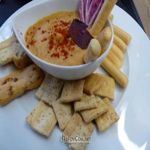 Hummus at Los Delirios del Quijote in Logrono