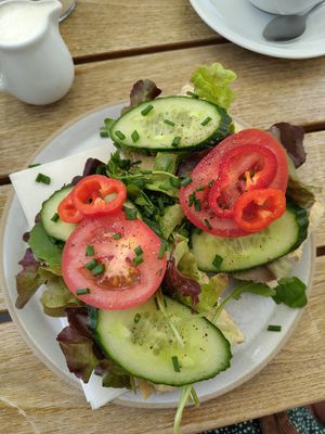 Hummus sandwich at Kaffeerösterei Kaiserslautern in Kaiserslautern
