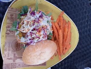 Hamburguesa vegana at Maloka in La Arena