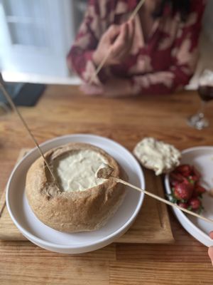 Fondeu para agregar a pan o reuniones especiales at Vaquita Free in Mexico City