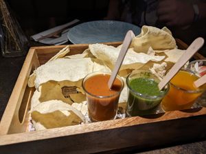 Papadumds with chutney at Little Andaman in Barcelona