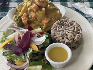 Vegan veg curry at Hemingways in St Johns