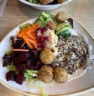   at Dean & David - Ostbahnstraße in Graz