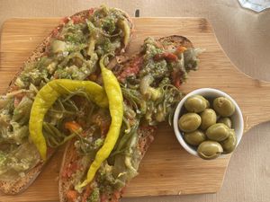 Pa amb oli verduras  at Sarten in Mallorca