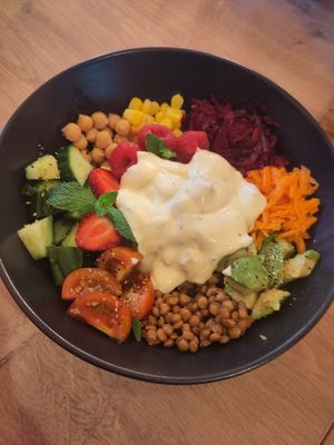 Salat at Radošā Maizes Laboratorija in Ventspils