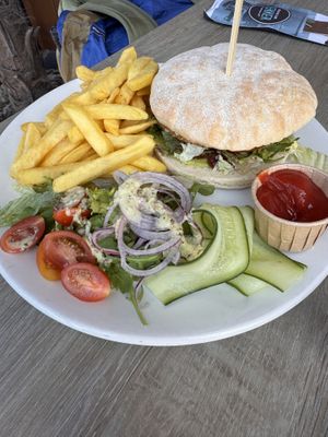 Veganer Burger   at Beachclub Lekker in Vrouwenpolder
