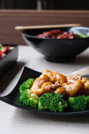 Honey pepper vegan prawns at Full Moon Express in The Hague