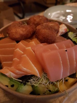 Poké vegan mix special at Full Moon Express in The Hague