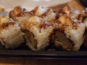 Vegan chicken teriyaki uramaki at Full Moon Express in The Hague