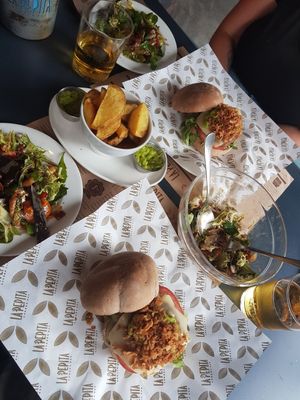 Vegan Burger, vegan salad and potato wedges at La Pepita Burger Bar in Pontevedra