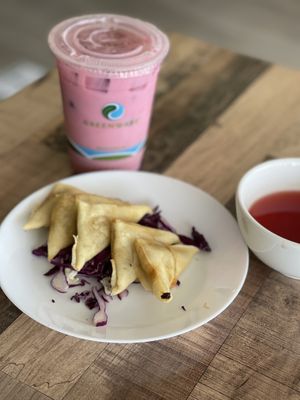 Curry samosa  at QSu Cafe in Westminster