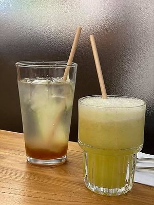Green Apple Yuzu Apple Cider Vinegar Soda 柚子⻘瓜蘋果醋梳打, Apple Green Apple Lemon Juice ⻘紅蘋果檸檬果汁 at Be With Years in Kowloon
