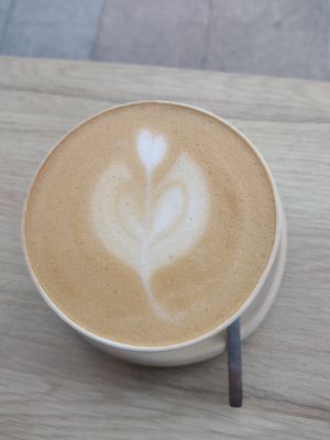 Milk coffee with oat milk #Veganuary at La Manière in Vigo