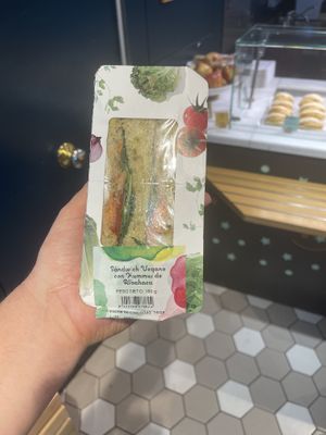  Vegan hummus sandwich   at BCN - Boldú - T1 in Barcelona
