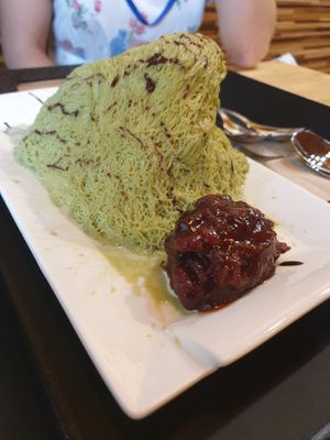 Macha Bingsu at Cafe Beanteum in Seoul